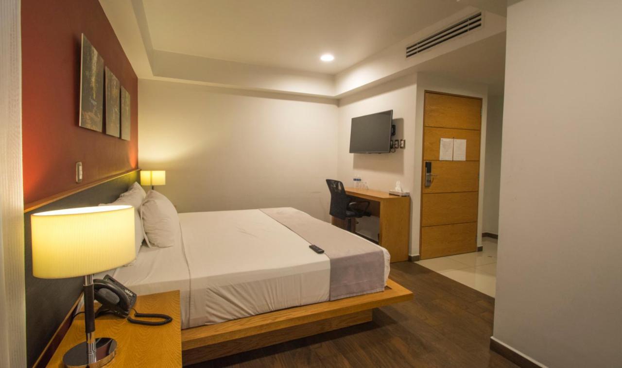 Concept Hotel Zamora de Hidalgo Exterior photo